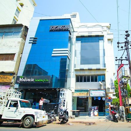 Hotel Upasana Райкот Екстериор снимка