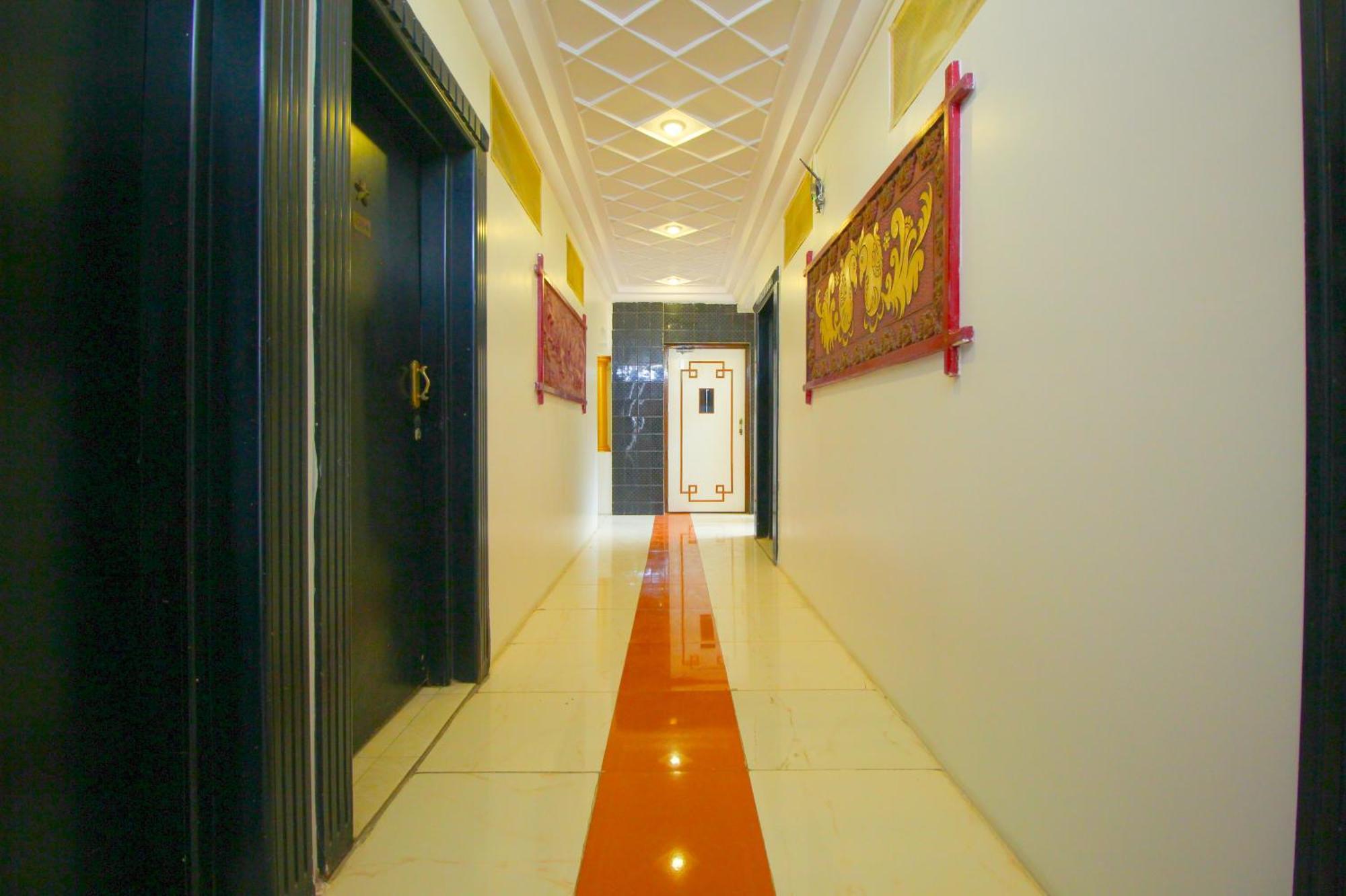 Hotel Upasana Райкот Екстериор снимка